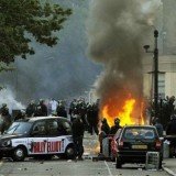 After last weekend two nights of violence and looting following protests at Mark Duggan’s death on Thursday, London Police and residents are again bracing themselves for disruption