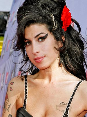 Amy Winehouse toxicology results showed "no illegal substances" in her body.