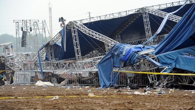 Today, police and safety investigators inspected the Saturday night's tragedy site at the Indiana State Fairgrounds, where the stage collapsed