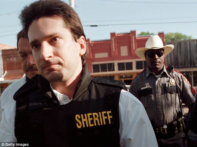 Lawrence Russell Brewer arriving at court in a bulletproof vest in 1999