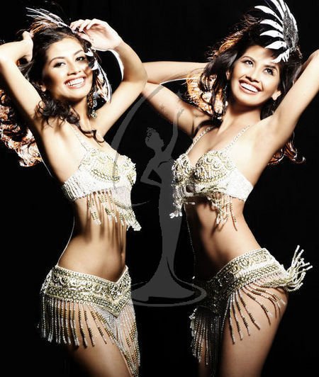 Shamcey Supsup (Miss Philippines) was an early fan favorite of  the first online fan vote of Miss Universe 2011
