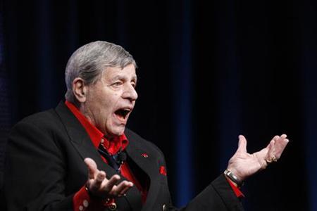 The 46th edition of the annual MDA Labor Day Telethon wasted no time in offering a tribute to its longtime host, Jerry Lewis