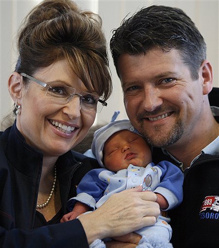 Todd and Sarah Palin have been offered $1 million if they pass lie detector test over Joe McGinniss' book claims.