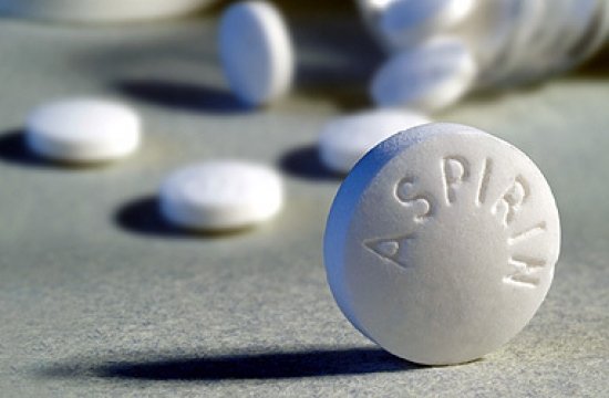 In other studies aspirin appeared to protect against cataract or neovascularization in macular degenaration, thus protecting against vision loss.