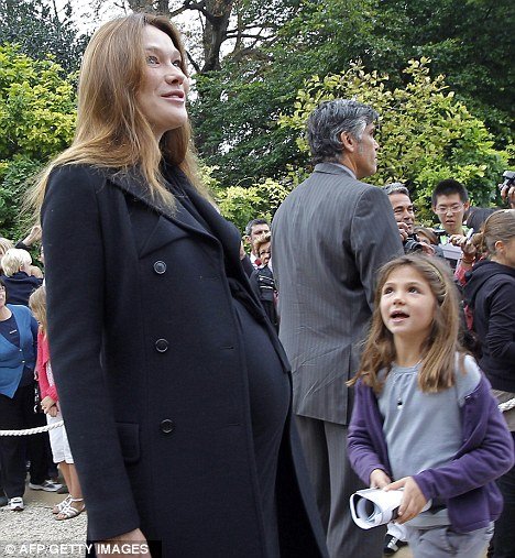 Carla Bruni, France First Lady has given birth to a baby girl this evening at Muette Clinic in Paris