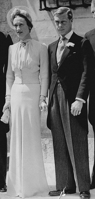 Nancy Shevell's wedding dress, designed by Stella McCartney, was a “remake” of the 1937 Wallis Simpson wedding outfit
