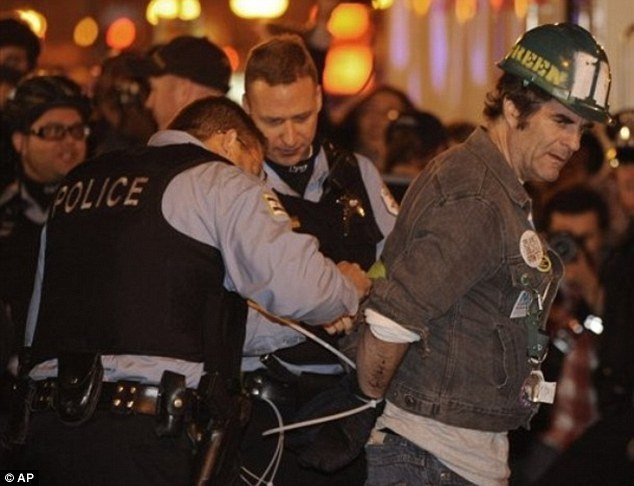 Police said they made approximately 100 arrests among Occupy Chicago protesters early Sunday