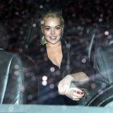 Even she was due to serve a 30 days sentence, Lindsay Lohan has been released from jail after just 4.5 hours in custody