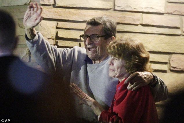 Joe Paterno and his wife  Sue speaking at his house to a large gathering of students