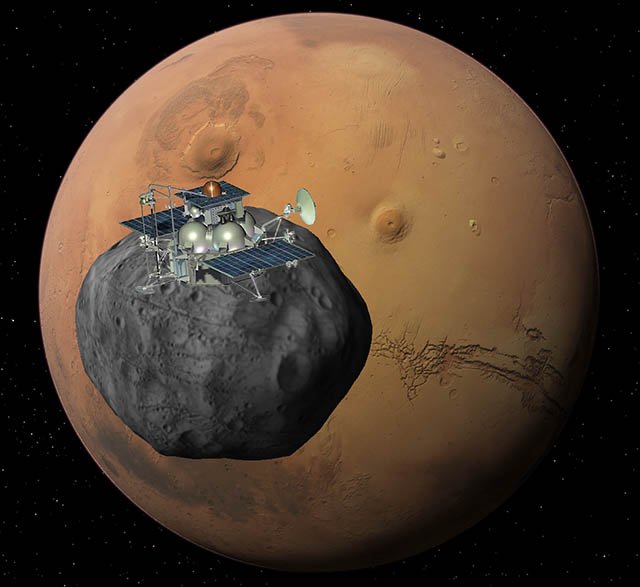 The European Space Agency (ESA) says it has finally contacted Phobos-Grunt, Russia's troubled Mars mission
