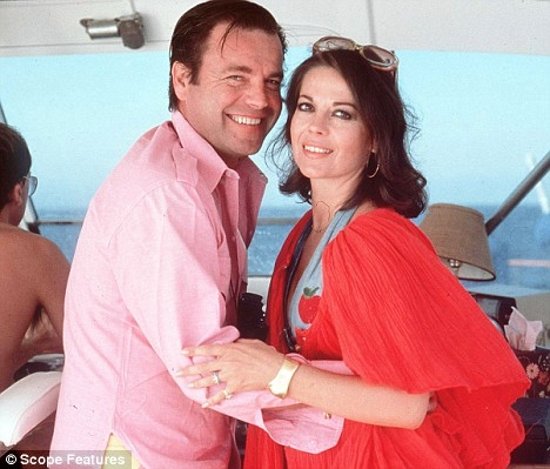 Los Angeles authorities said yesterday that no new evidence has been uncovered in the death of Natalie Wood that would point to foul play