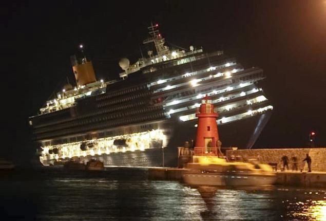 The luxury Costa Concordia cruise ship hit a sandbar on Friday evening near the island of Giglio and listed about 20 degrees