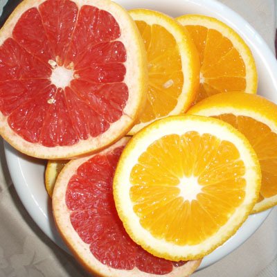 Researchers claim that eating oranges and grapefruit could cut your risk of stroke probably due to their high content of a certain type of antioxidant