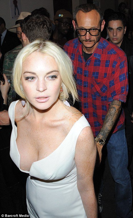 Lindsay Lohan apparently spent time with Terry Richardson following a photo shoot and is now keen to start up a relationship with him