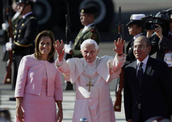 Pope Benedict XVI was welcomed by the Mexican President Felipe Calderon