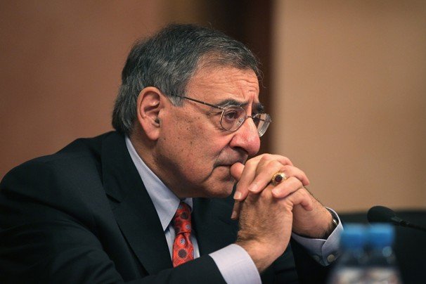 US Defense Secretary Leon Panetta has arrived in Afghanistan in a surprise visit after a NATO soldier shot dead 16 civilians