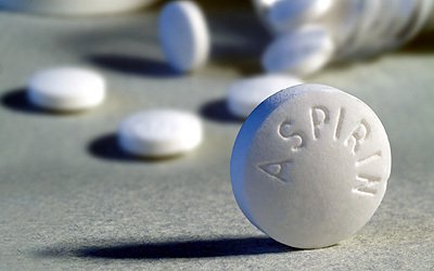 Taking a daily dose of aspirin could cut bowel cancer patients’ chance of dying from the disease by about a third