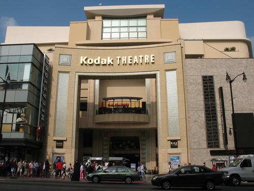 Kodak Theatre, the Hollywood venue that hosts the Oscars, has been renamed the Dolby Theatre in a new sponsorship deal