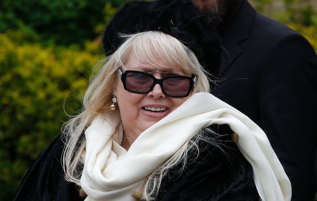 Dwina Gibb, the widow of late Bee Gees star Robin Gibb, read a heartfelt poem she had written for her husband at his funeral service