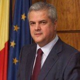 Former Romanian Prime Minister Adrian Nastase has attempted to commit suicide by shooting himself in the head but he eventually shot his neck