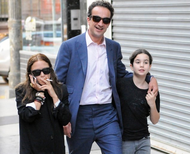Mary-Kate Olsen and her new boyfriend Olivier Sarkozy enjoyed a day out in New York with his young daughter last Thursday