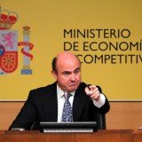 Spain's decision to request a loan of up to 100 billion Euros ($125 billion) from eurozone funds to help shore up its struggling banks has won broad support