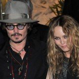 Vanessa Paradis is set to receive from her 14-year long partner Johnny Depp one of the biggest pay-off between a non-married couple