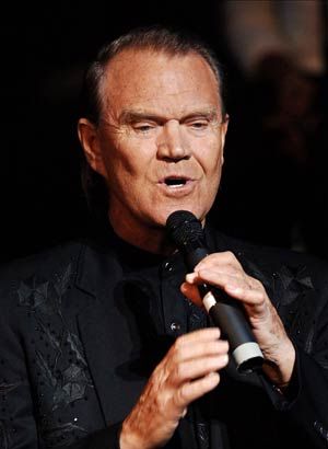 Fears are growing for the health of country star Glen Campbell after he was forced to cancel his tour to Australia and New Zealand