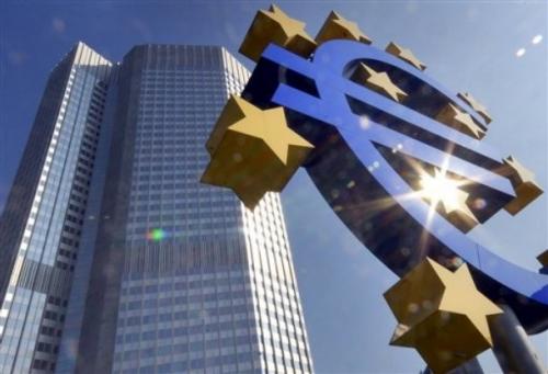 The European Central Bank reduces its key interest rate from 1 percent to 0.75 percent, a record low for the eurozone