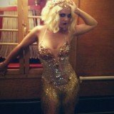Britney Spears tweeted a picture from the second day of her shoot for her new Elizabeth Arden perfume, Fantasy Twist