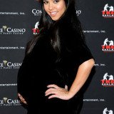 During her pregnancy Kourtney Kardashian gained 45 lbs, more than the 25 to 35 lbs that doctors recommend