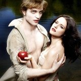 Robert Pattinson and Kristen Stewart will meet up after having spoken on the phone for over an hour