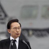 South Korean President Lee Myung-bak is visiting islands also claimed by Japan, in a move set to raise diplomatic tensions