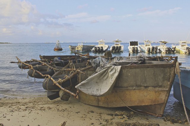 An improvised raft carrying 23 Cuban refugees has sunk as it approached Mexico
