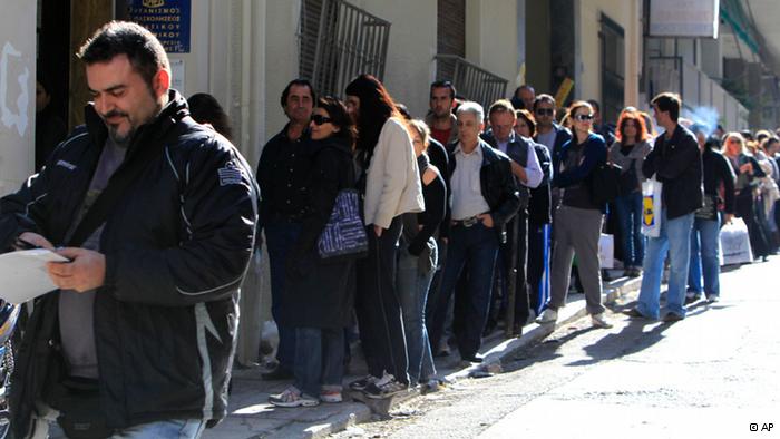 Latest official figures show that unemployment in Greece hit a record 25.1 percent in July