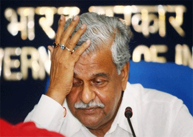 Sriprakash Jaiswal has apologized for his remarks that wives lose their appeal with age