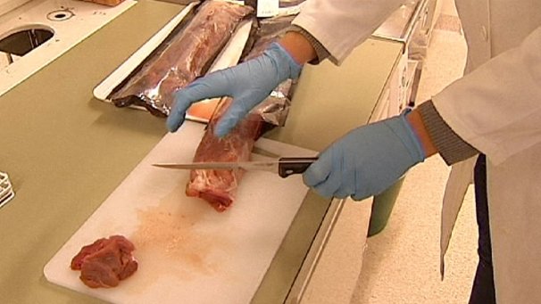 Sweden's National Food Agency has issued a warning after as much as 20 tons of meat labeled as beef turned out to be colored pork