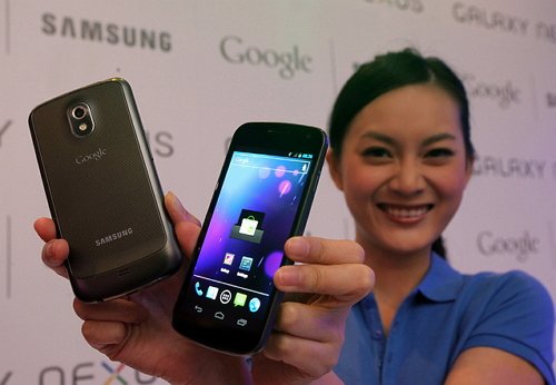 The US Court of Appeals has overturned a ban on sales of Samsung's Galaxy Nexus phone