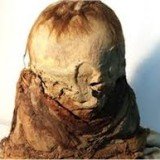 Bolivia has returned a 700-year-old mummy to Peru, from where it was stolen by antiquities traffickers