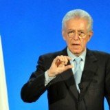 Outgoing Prime Minister Mario Monti is to lead a coalition of centre parties going into Italy's parliamentary election in February