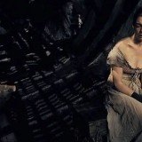 Anne Hathaway shed 25 lb for her role as Fantine in the film musical Les Miserables by living on lettuce leaves