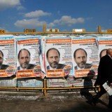 Italy has begun voting in general elections seen as crucial for the country's effort to tackle its economic problems, as well as for the eurozone