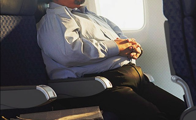 Airbus is offering airlines the option of installing extra-wide seats for overweight passengers on its A320 jets