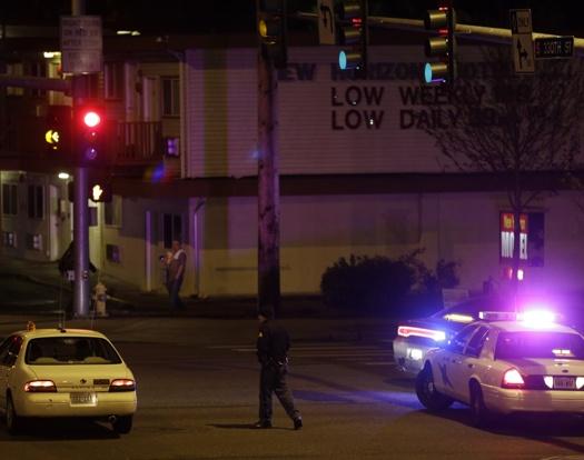 Five people have been reportedly killed in a shooting at an apartment complex in Federal Way, near the city of Seattle