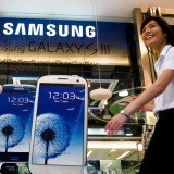 Samsung Electronics has reported a record quarterly profit in the first three months of 2013, boosted mainly by growing sales of its smartphones