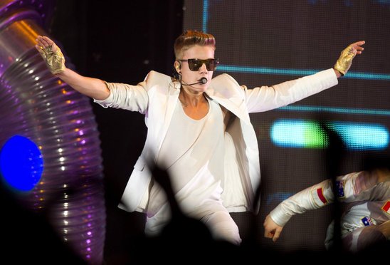 Stockholm police have found drugs and a stun gun on board of a tour bus used by Justin Bieber.