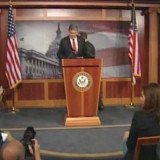 The US Senate has begun debate on a proposal to expand criminal background checks on gun buyers