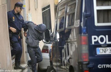 Two North African suspects thought to be linked to al-Qaeda in the Islamic Maghreb have been arrested in Spain