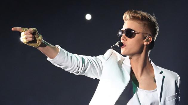 Justin Bieber kept his fans in Dubai waiting for two hours in humid 86F