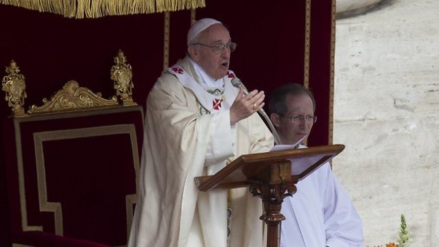 Pope Francis has proclaimed the first saints of his pontificate in a ceremony at the Vatican